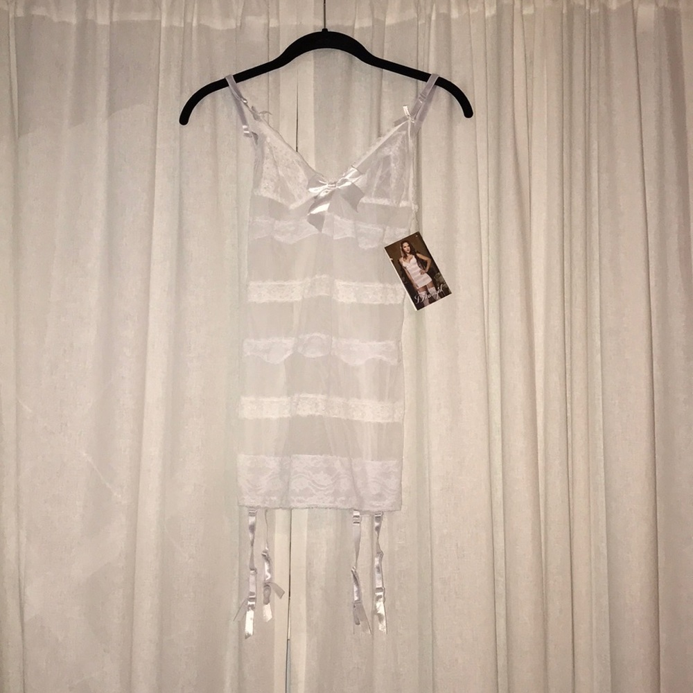 white garter lingerie *NEW*